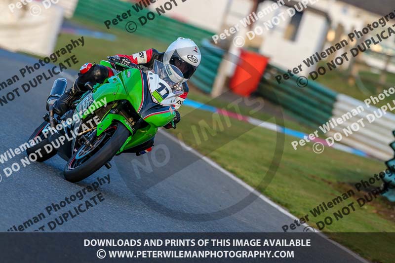 PJM Wedding Photography;enduro digital images;event digital images;eventdigitalimages;mallory park;mallory park photographs;mallory park trackday;mallory park trackday photographs;no limits trackdays;peter wileman photography;racing digital images;trackday digital images;trackday photos